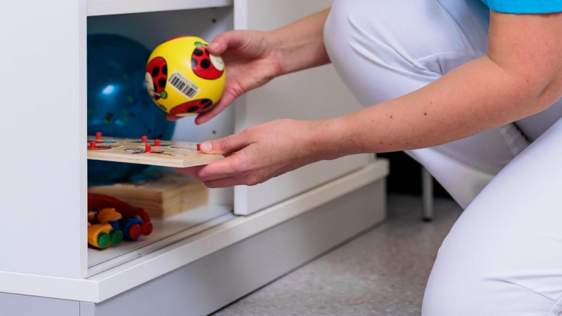 Neuvolatoimintaa, kuva Varha. 