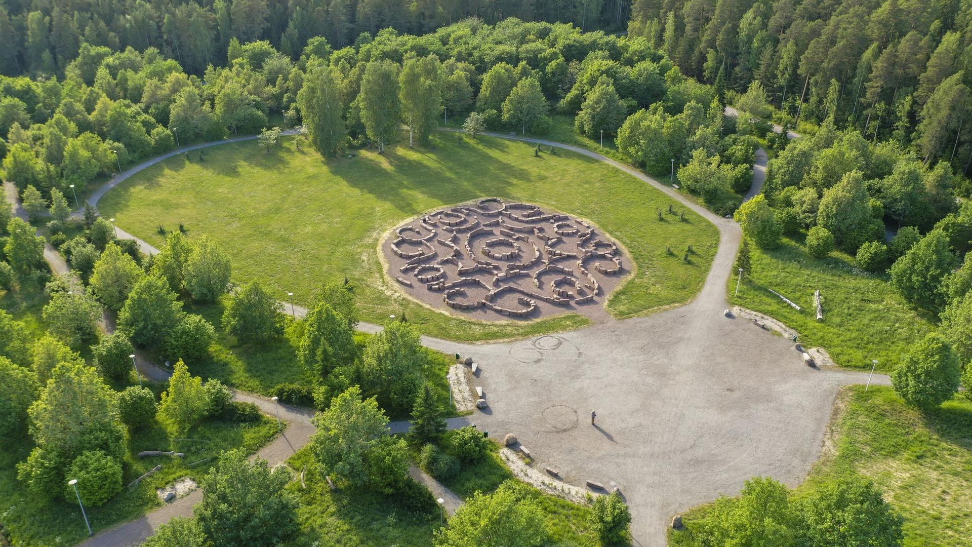 Karmelinpuiston kivilabyrintti