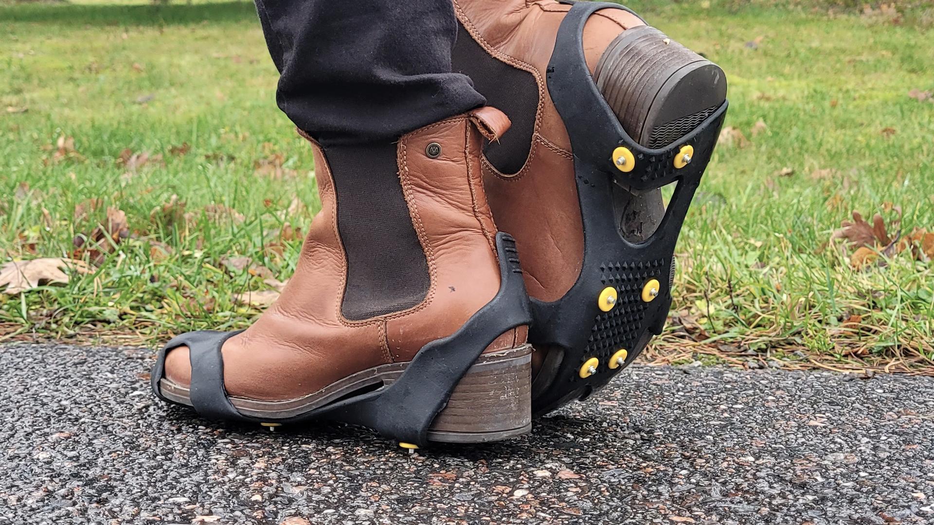 Liukuesteet kengissä