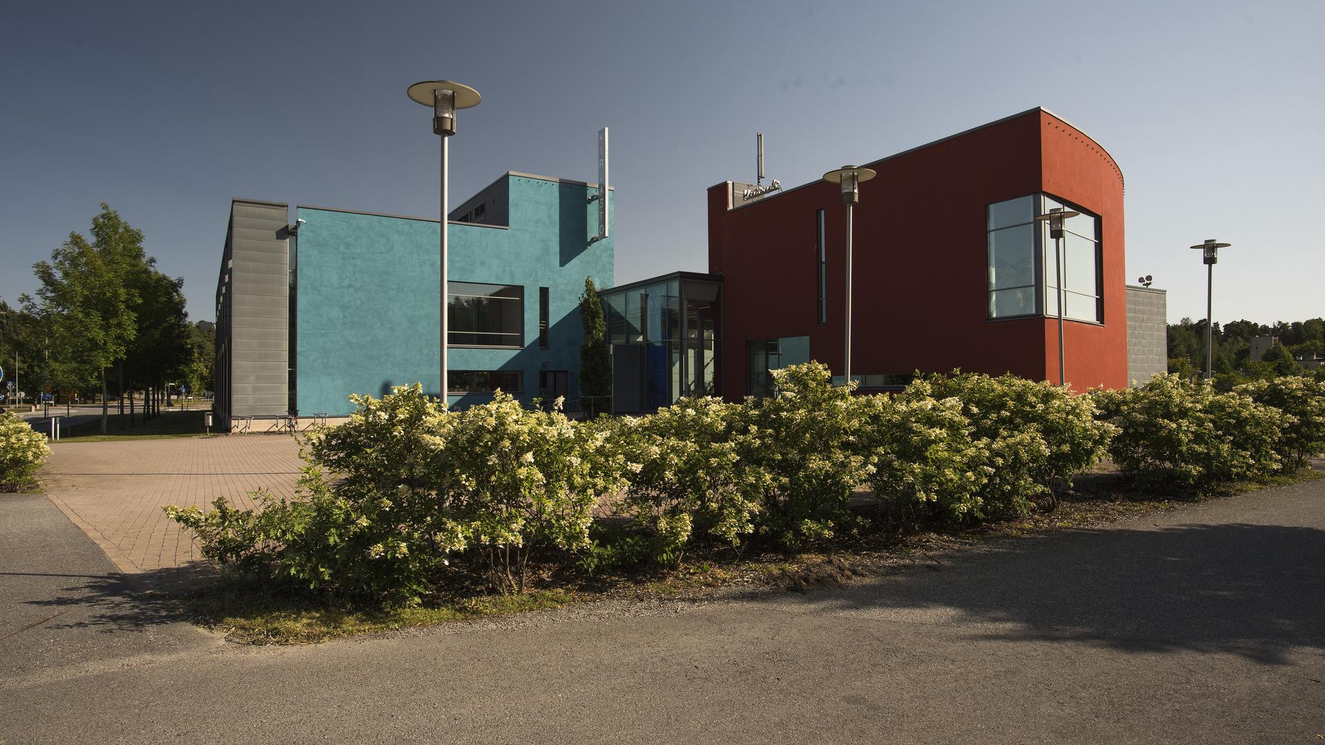 Raision Kirjastotalo.